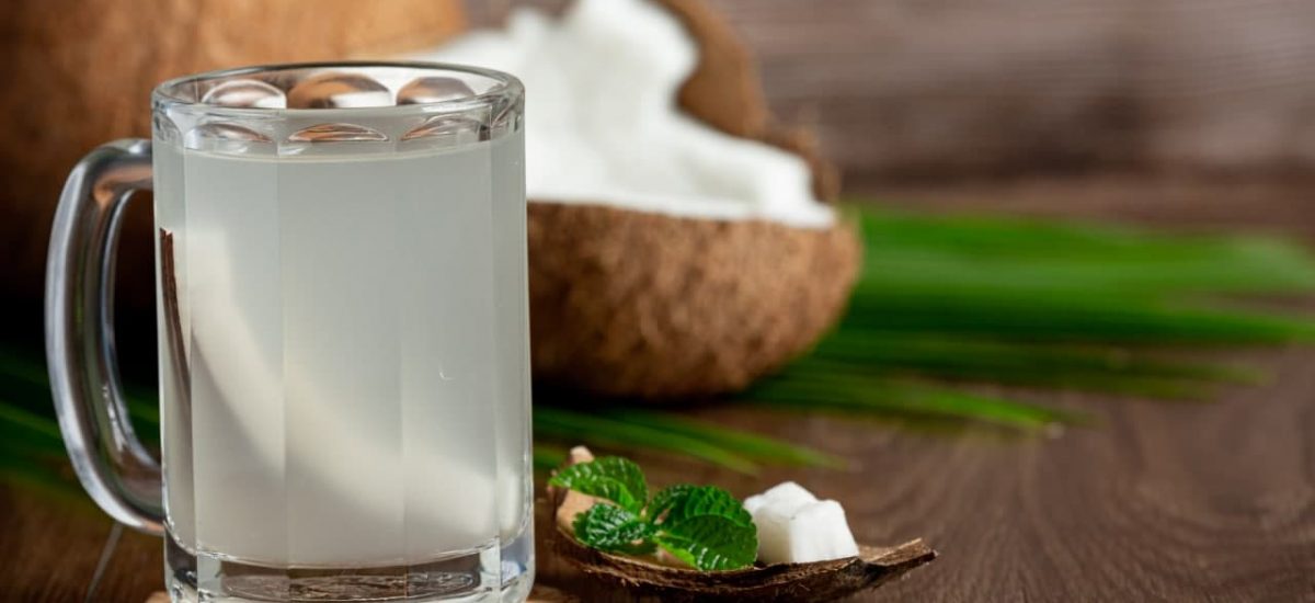 15 Manfaat Air Kelapa untuk Ibu Menyusui
