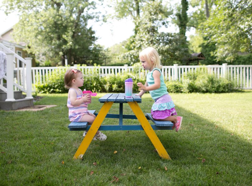 Lifestyle_Soft_Spout_Toddler_Cup_Insuated_Spoutless_Cup_O16A8746